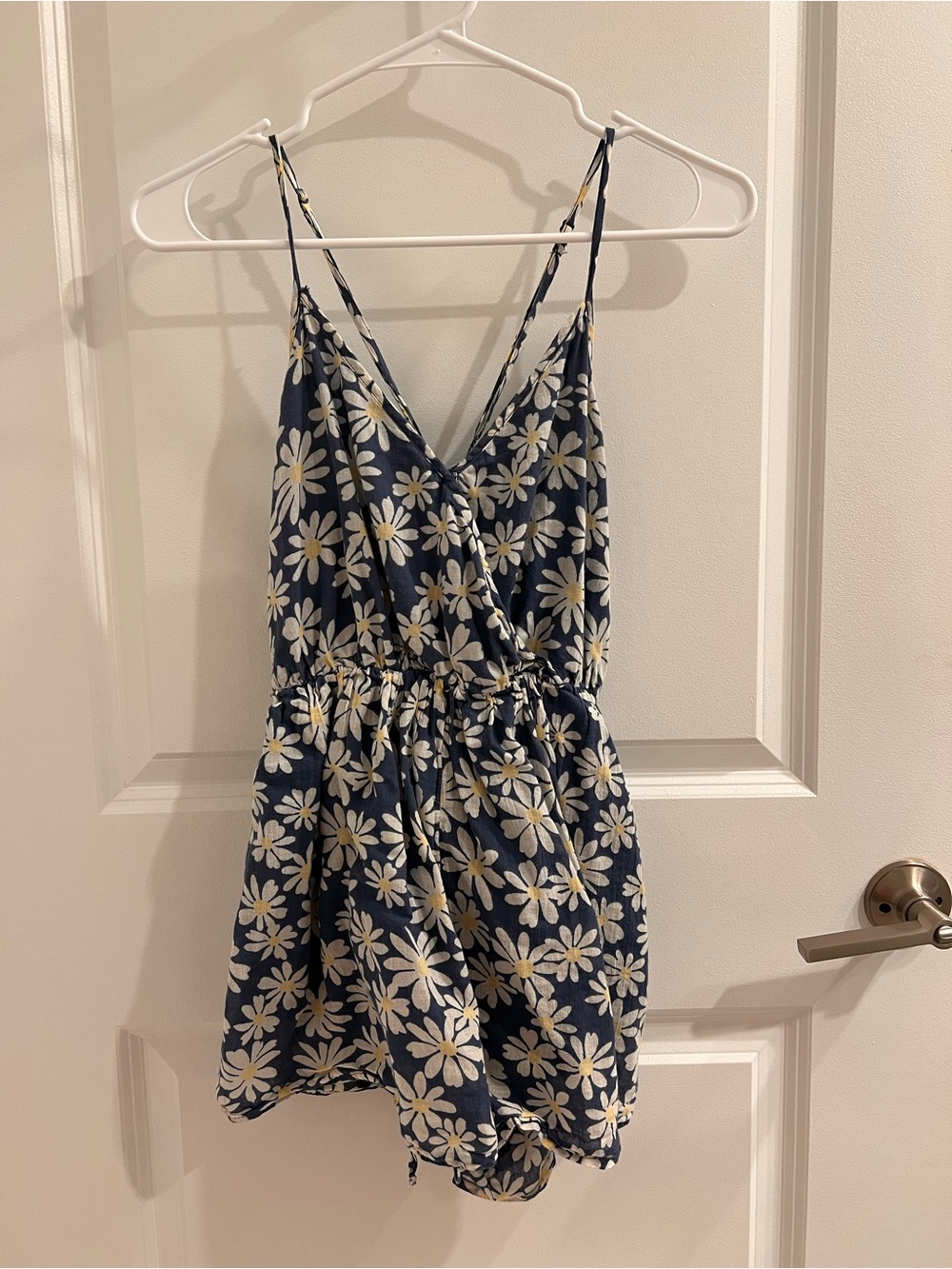 American Eagle Outfitters Navy Floral Daisy Romper with Pockets